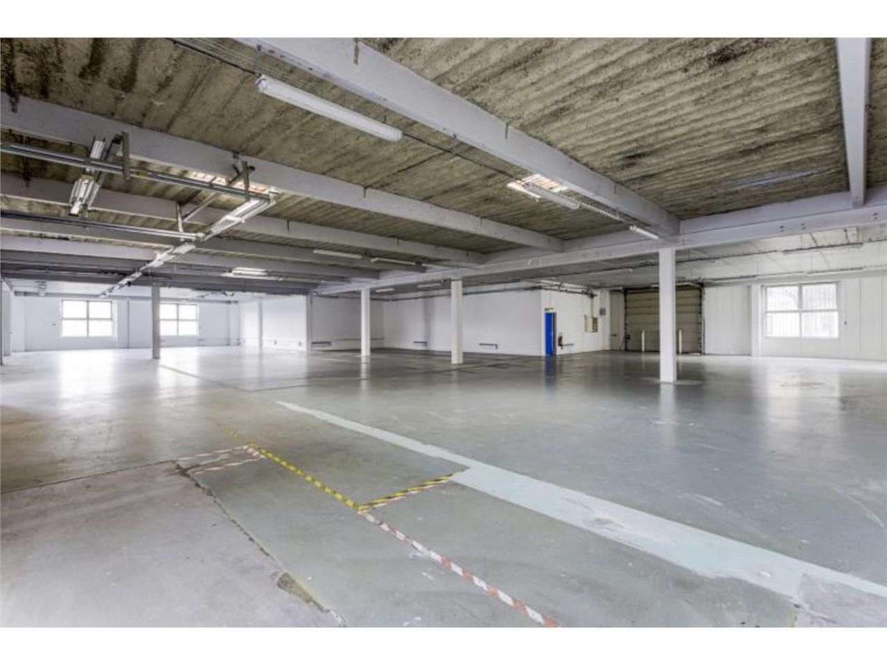 CBRE vous propose à louer, un local d'activités s