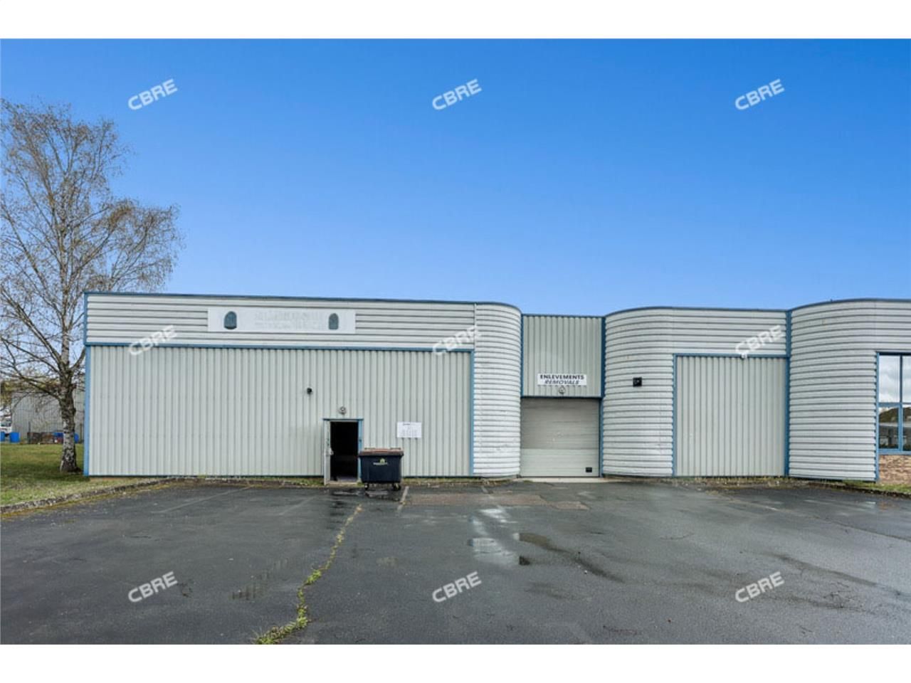 CBRE vous propose à vendre ou à louer un entrepôt
