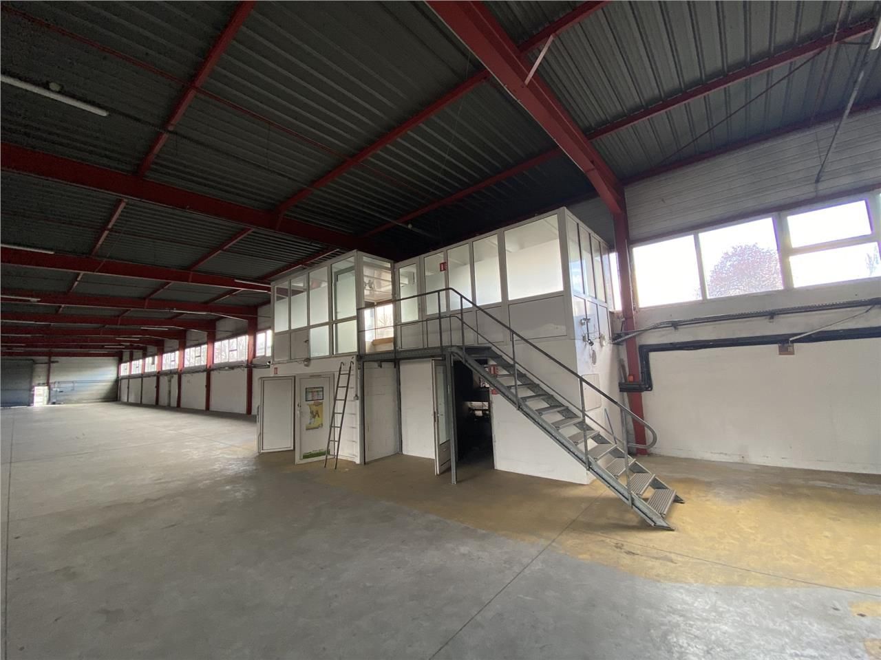 CBRE vous propose à louer, un local d'activités s