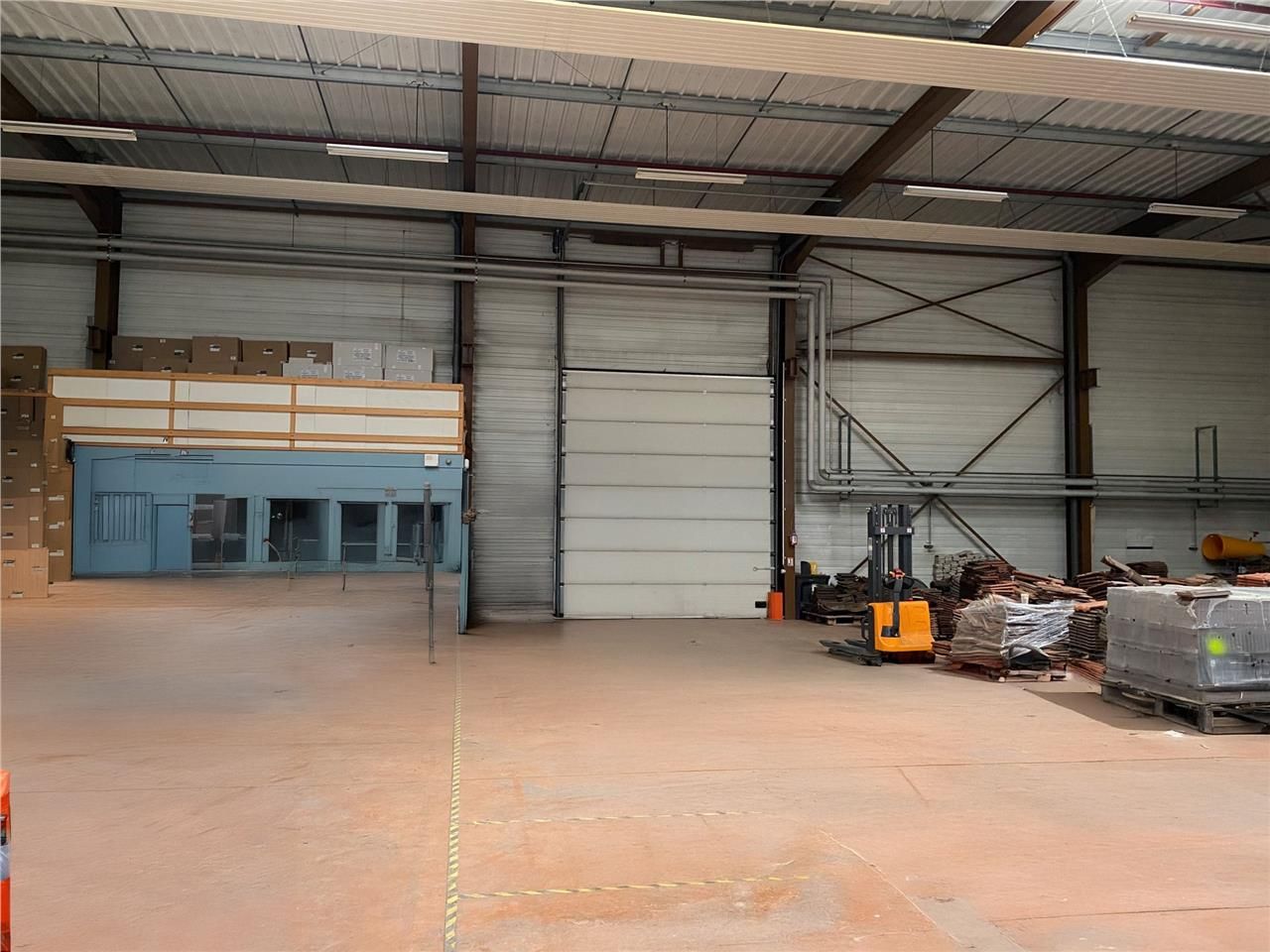 CBRE vous propose à louer, un bâtiment indépendan