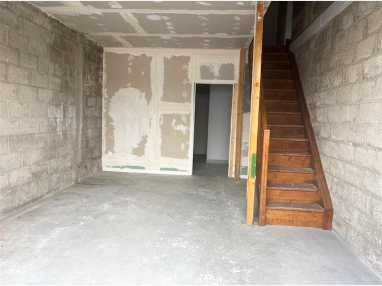 CBRE vous propose à vendre un entrepôt/local d'ac