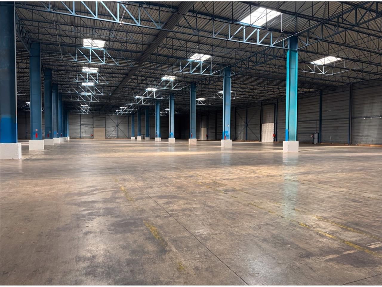 CBRE vous propose à vendre ou à louer un entrepôt