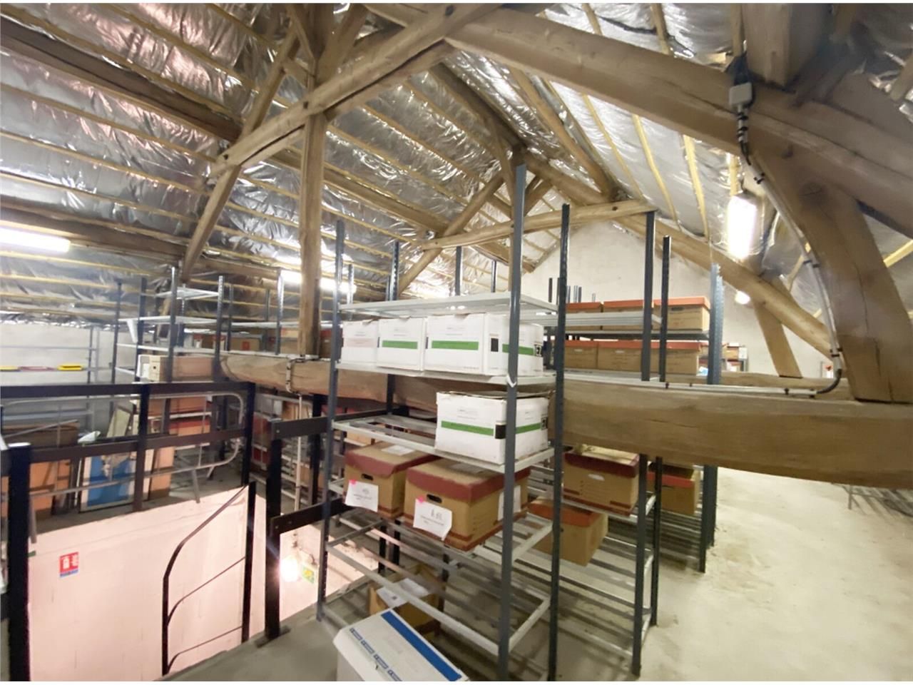 CBRE vous propose à vendre, un bâtiment indépenda