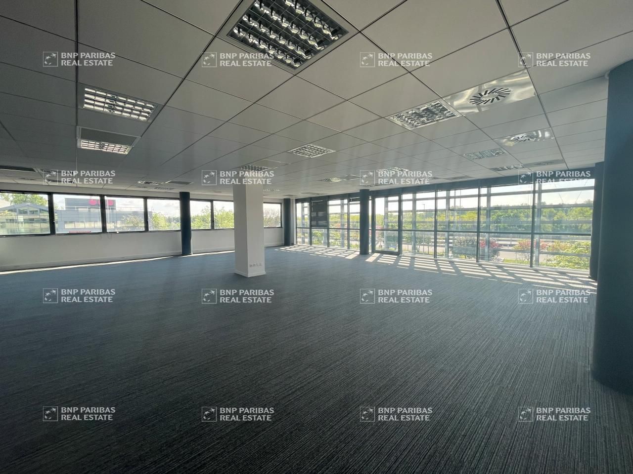 1483 m² pour ce bureaux en location à Caluire-et-cuire