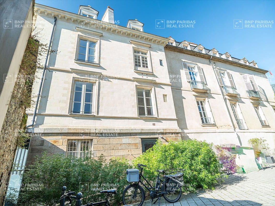 472 m² pour ce bureaux en location à Rennes