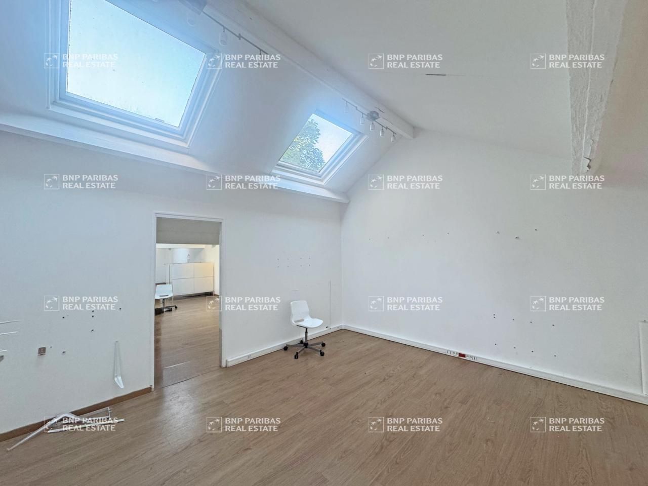 499.6 m² pour ce bureaux en vente à Suresnes