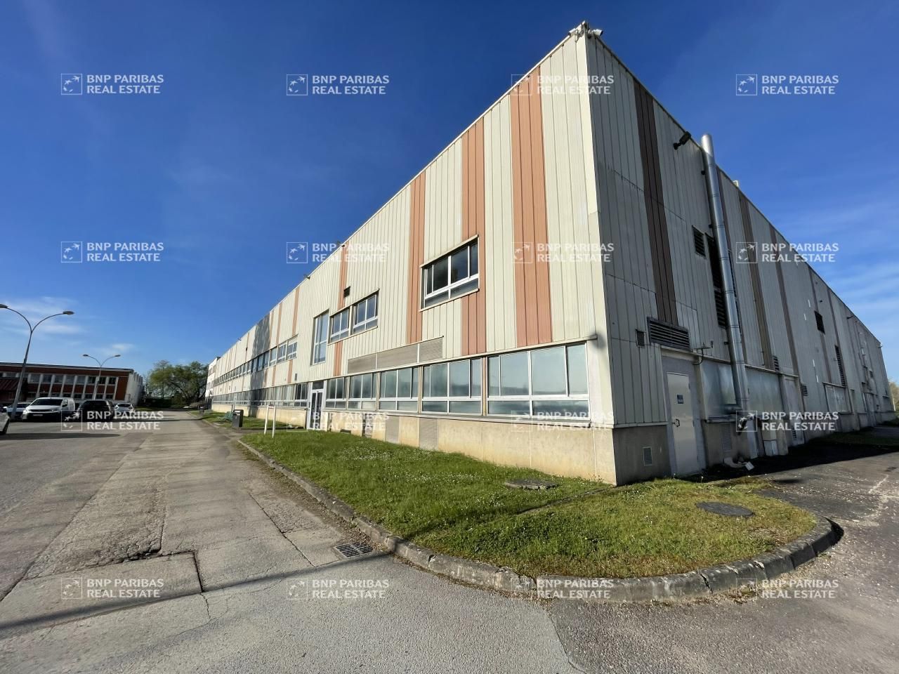 Location Activité 7485 m² divisibles 21110 Genlis