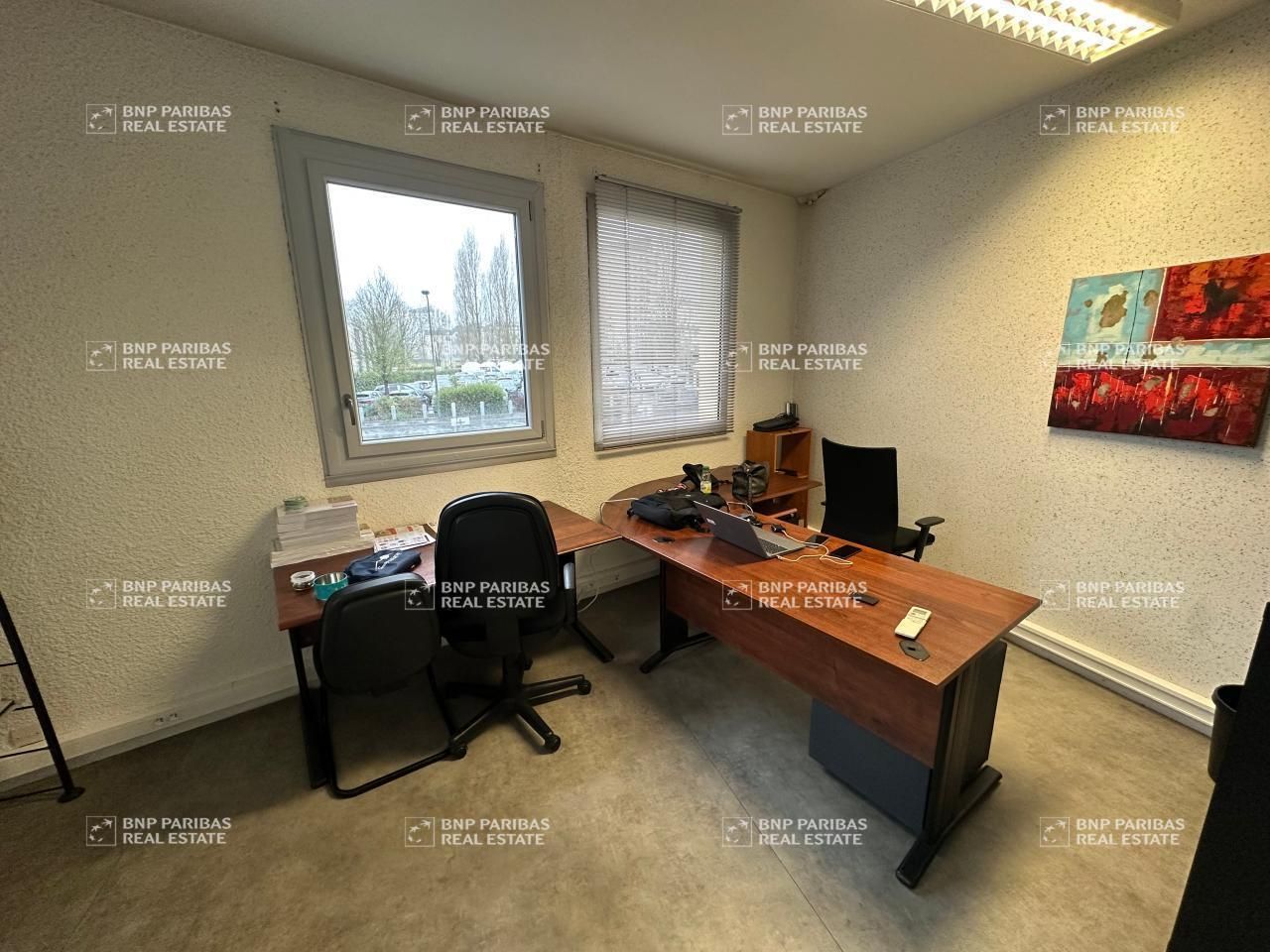 550 m² pour ce bureaux en location à Saint-avertin