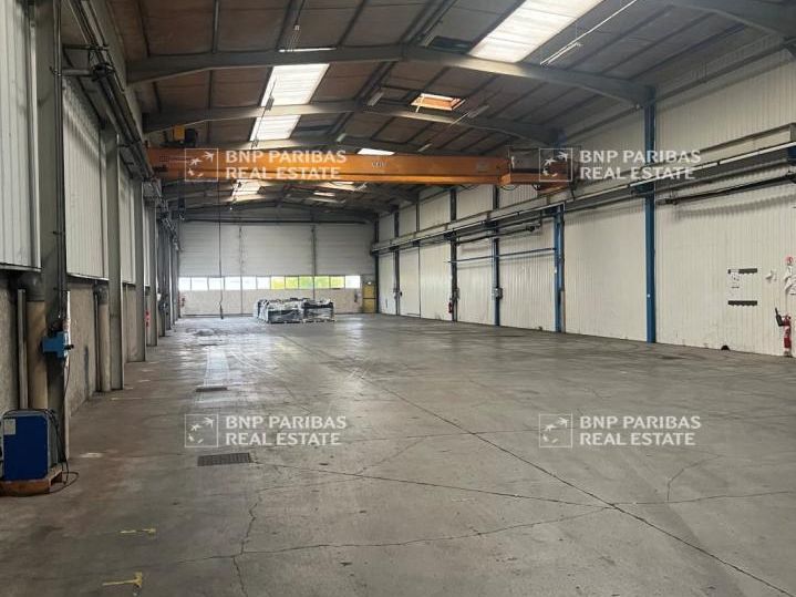 3480 m² pour ce activité en location à Béligneux