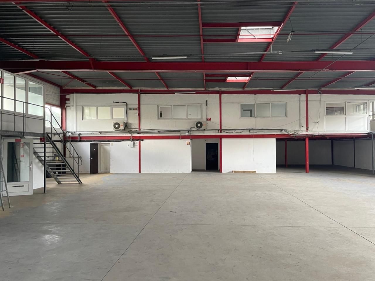 Location Activité 1782.14 m² non divisibles 93600 Aulnay-sous-bois