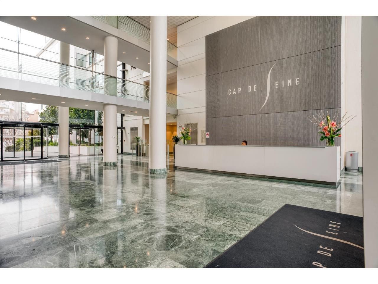 4276 m² pour ce bureaux en location à Ivry-sur-seine