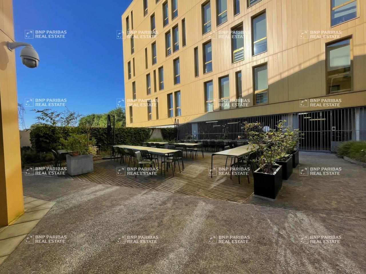 1027.8 m² pour ce bureaux en location à Lezennes