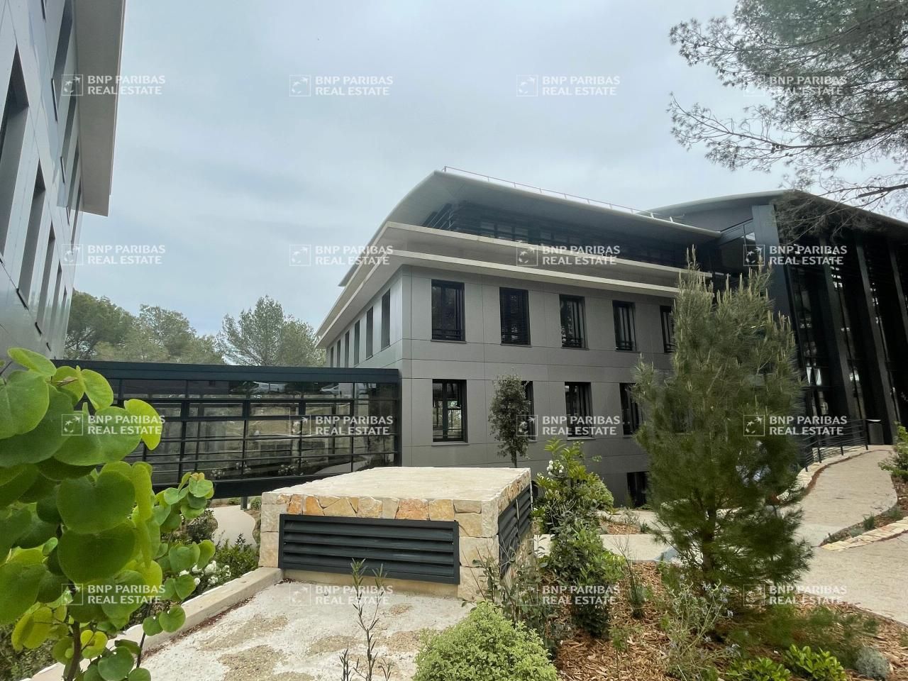 4624.18 m² pour ce bureaux en location à Sophia antipolis