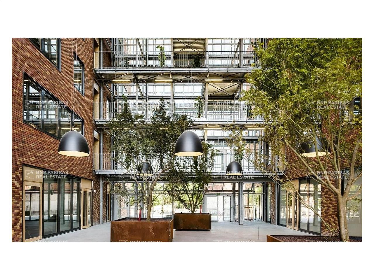 631 m² pour ce bureaux en location à Roubaix