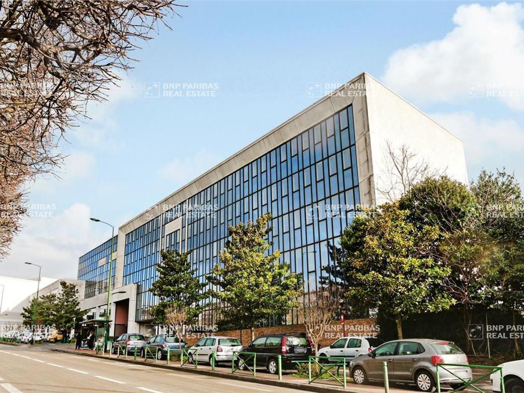 8713.7 m² pour ce bureaux en location à Malakoff