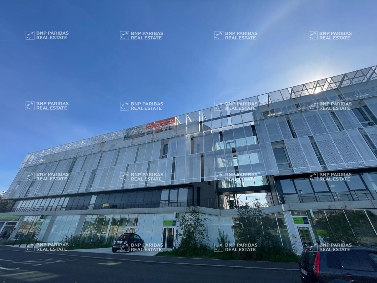 4904 m² pour ce bureaux en location à Saint-herblain
