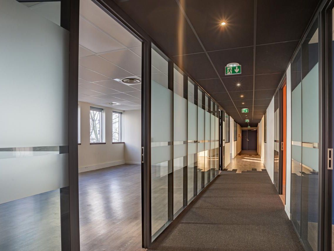 1022.1 m² pour ce bureaux en vente à Montreuil