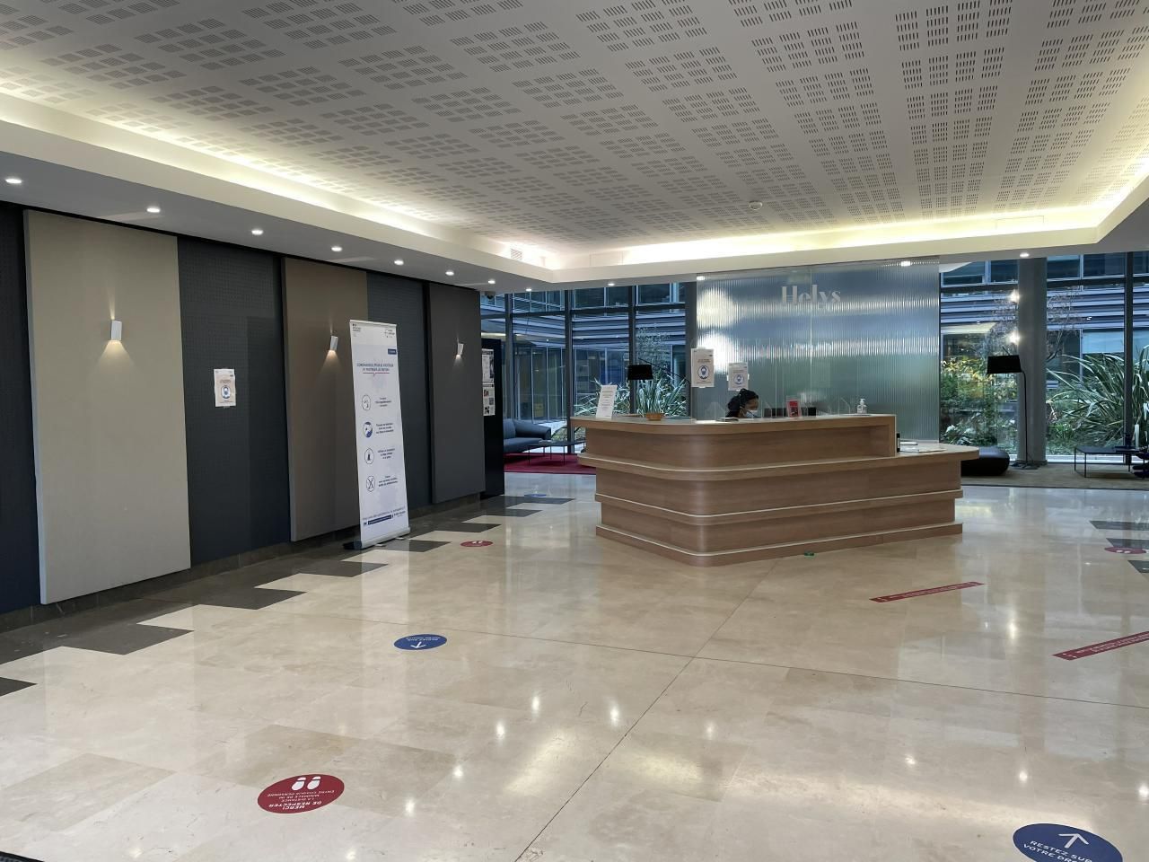 2121 m² pour ce bureaux en location à Suresnes