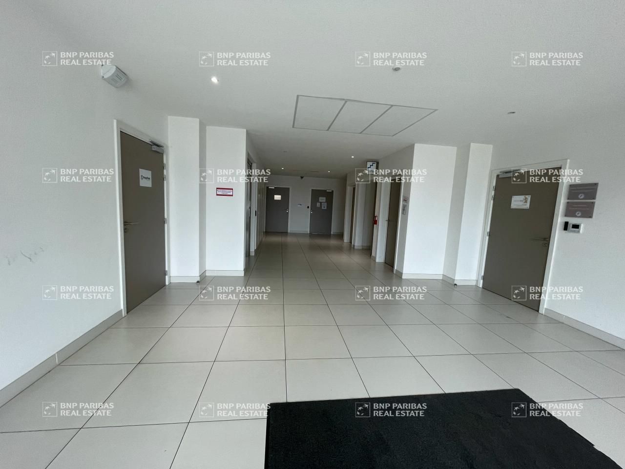 175 m² pour ce bureaux en location à Marseille