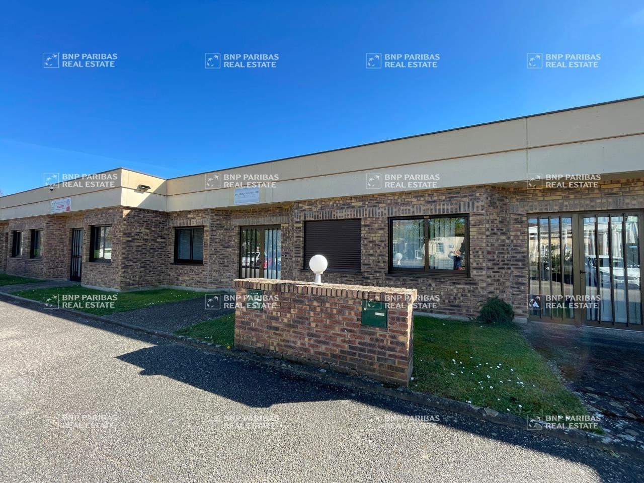 Location Activité 150 m² non divisibles 67201 Eckbolsheim