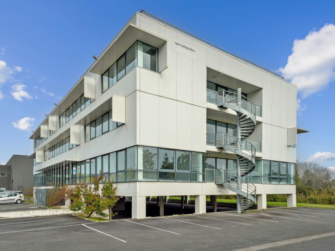 1830 m² pour ce bureaux en location à Mérignac