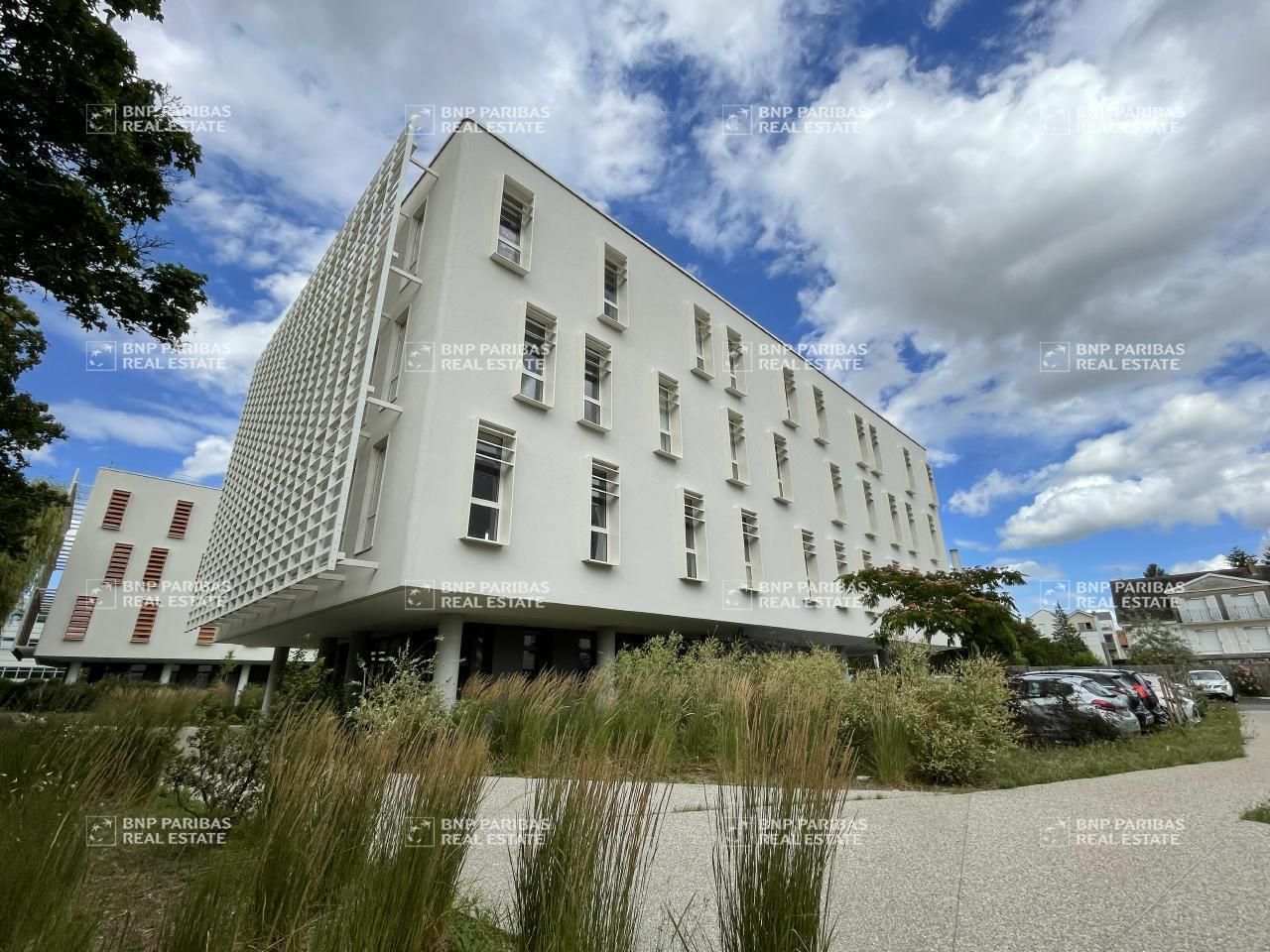 1490.48 m² pour ce bureaux en location à Tours