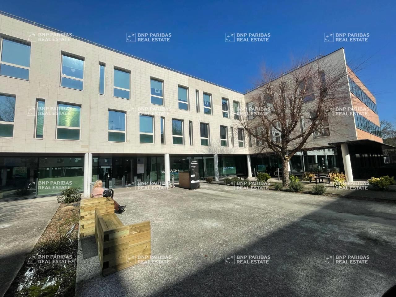 556.1 m² pour ce bureaux en location à Marcq-en-baroeul