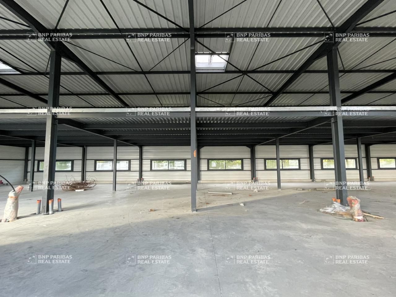 Location Activité 1188 m² divisibles 37550 Saint-avertin