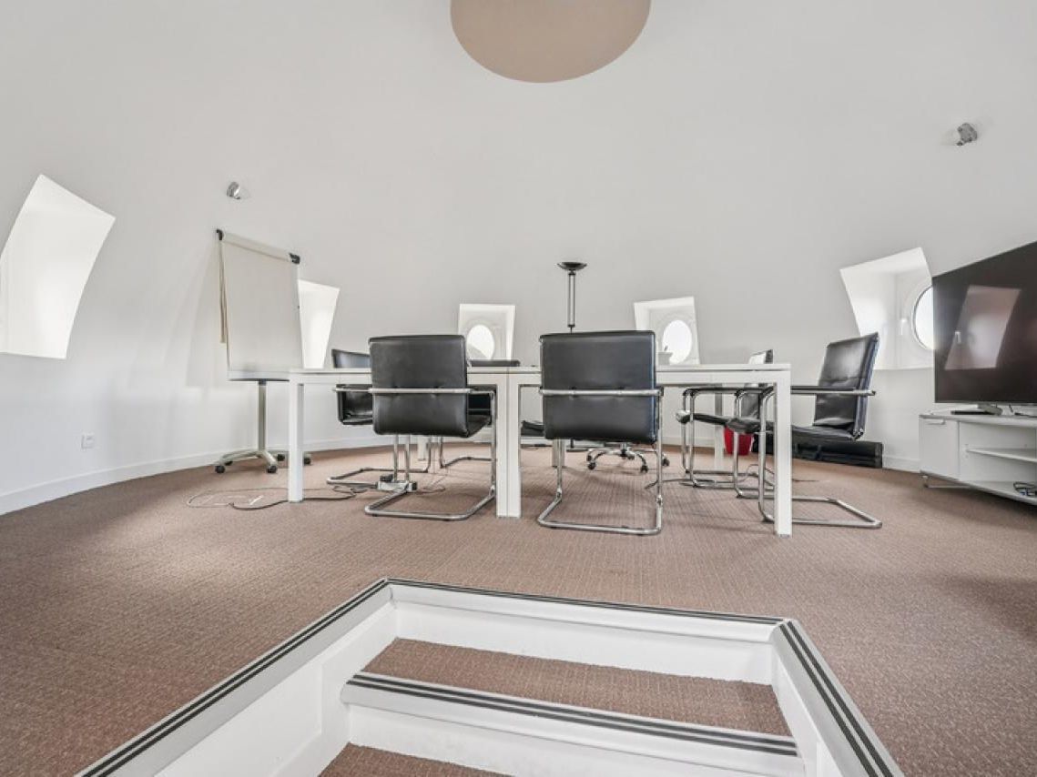 103 m² pour ce bureaux en location à Paris