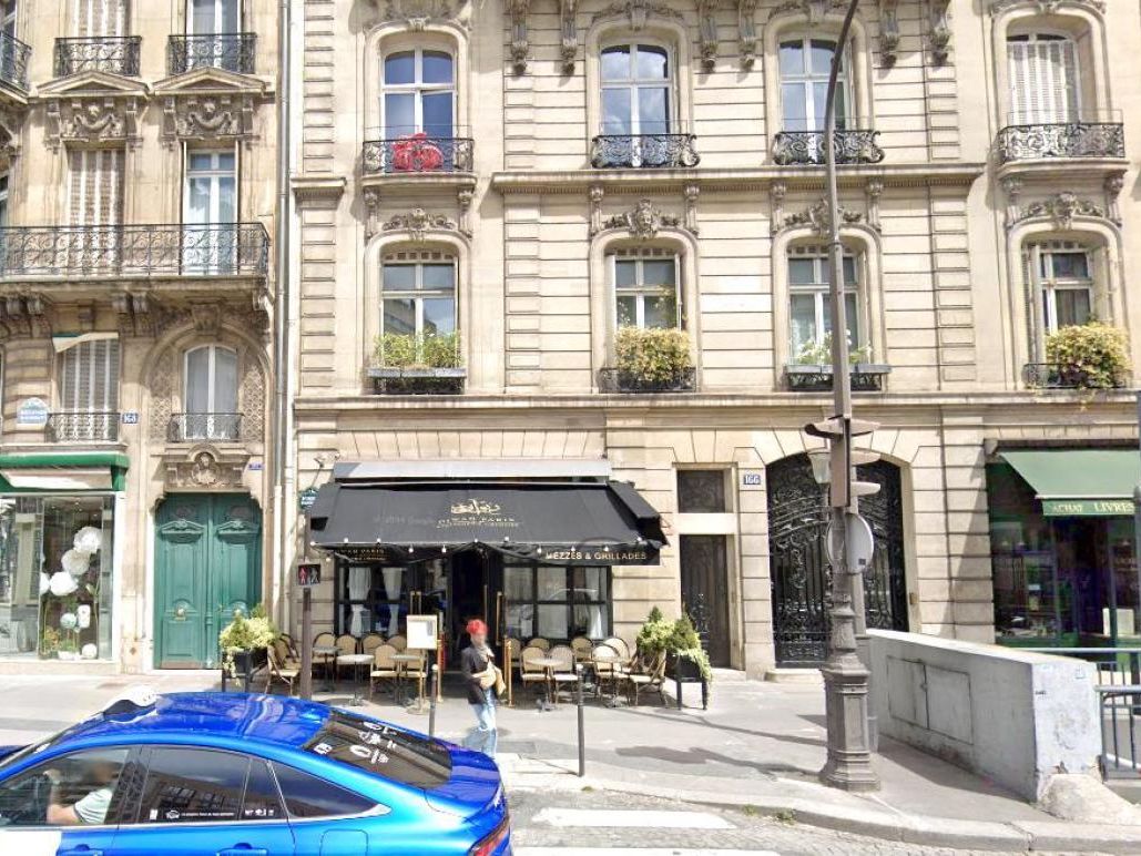 Location Local commercial 154.9 m² non divisibles 75008 Paris