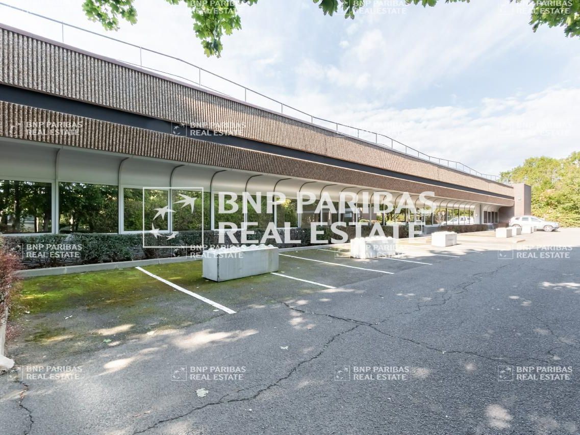 857 m² pour ce pme-pmi en location à Trappes