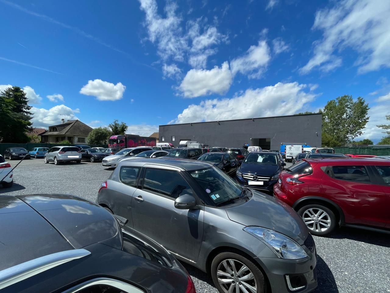 1290 m² pour ce activité en vente à Persan