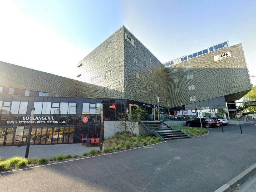 Location Bureaux 528 m² divisibles 62000 Arras