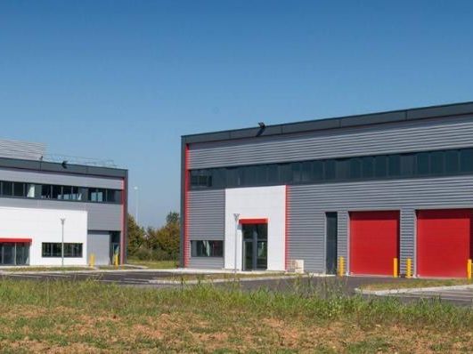 242 m² pour ce bureaux en location à Meyzieu