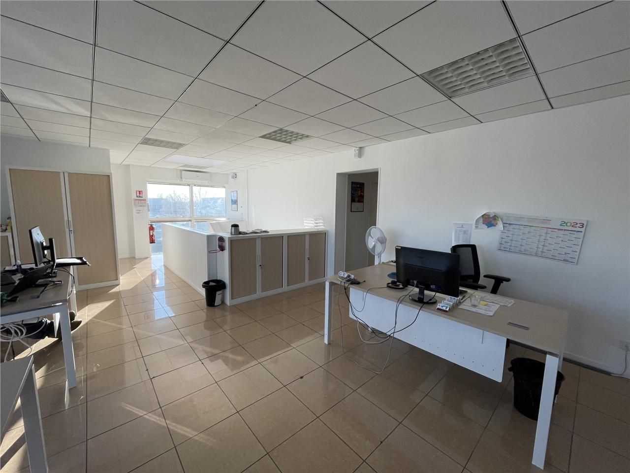 Plateaux de bureaux très lumineux offrant une exc