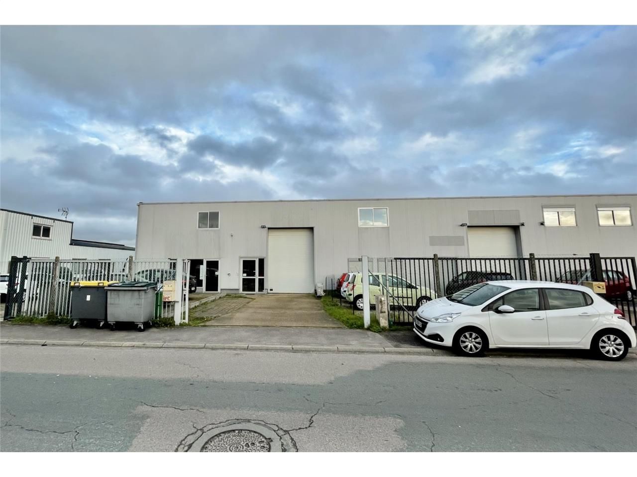 A LOUER - Local d'activité Idéal Artisan