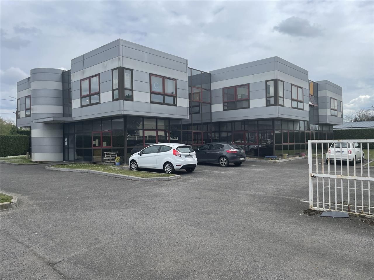 Bureaux de Plateau de bureaux d'env. 213 m² divis