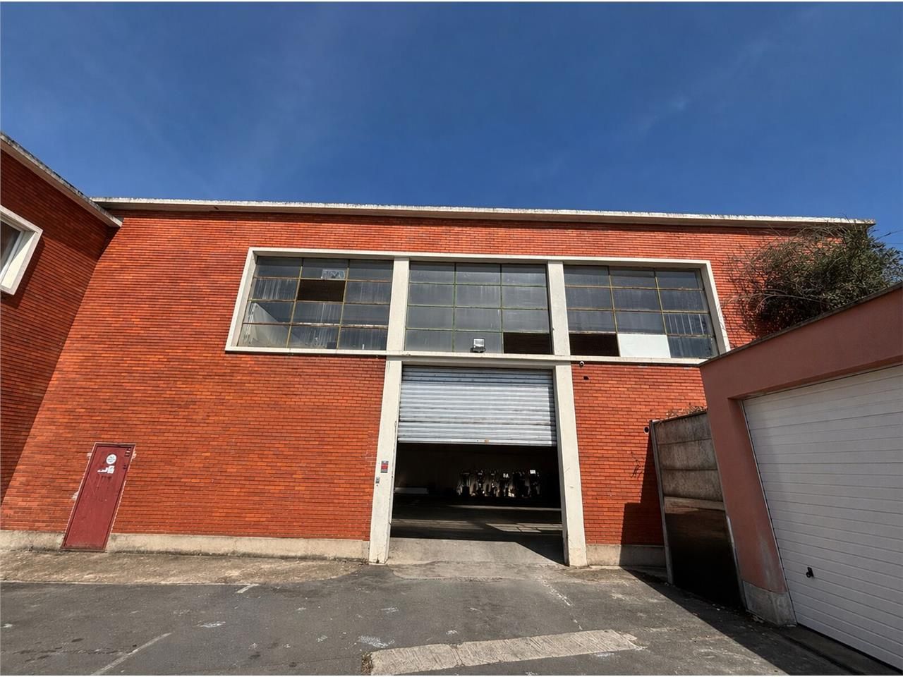 À louer : local d'activité d'environ 425 m², idéa