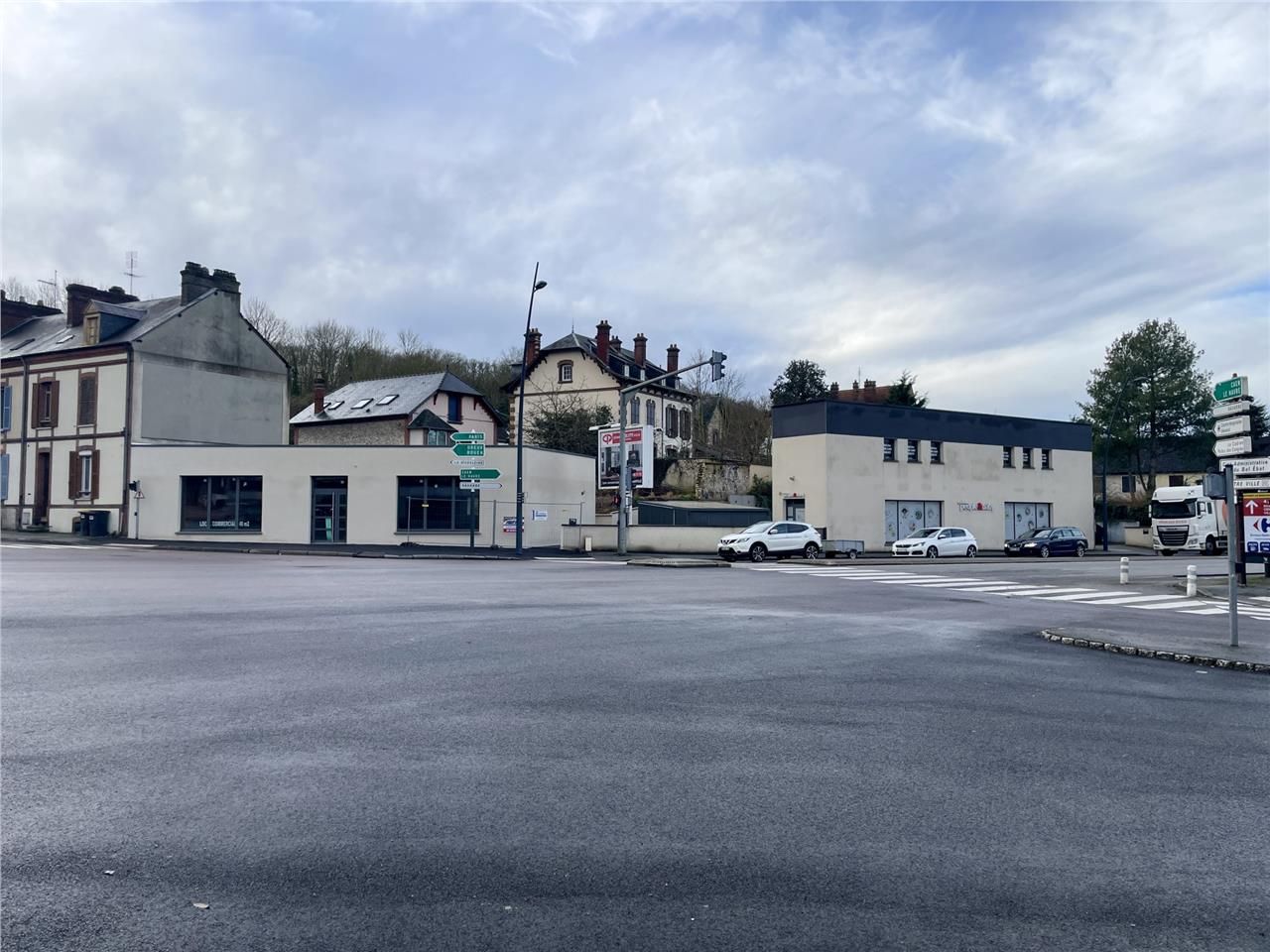 Ensemble immobilier récent et fonctionnel pouvant