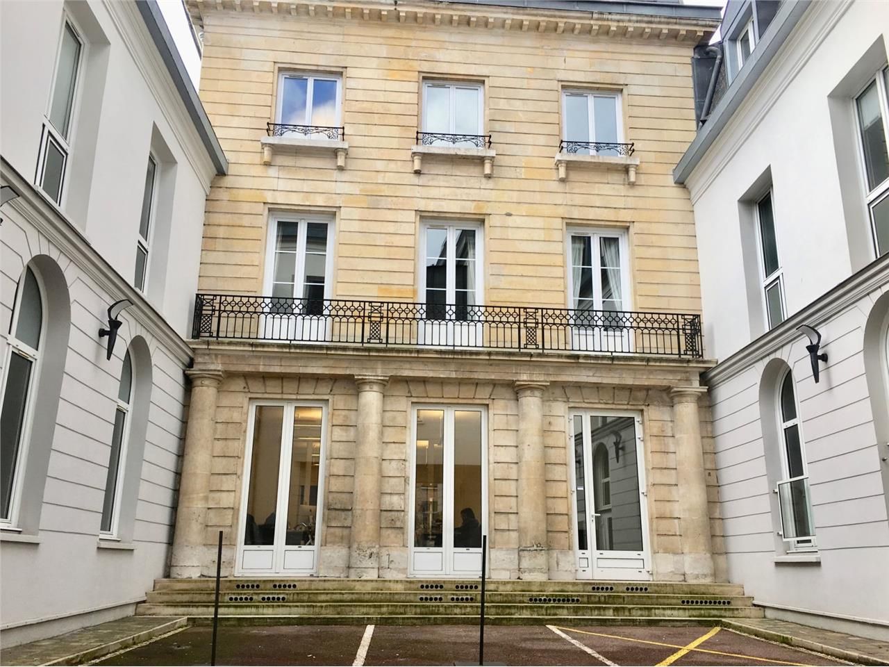 Bureaux de type Haussmannien avec possibilité de 