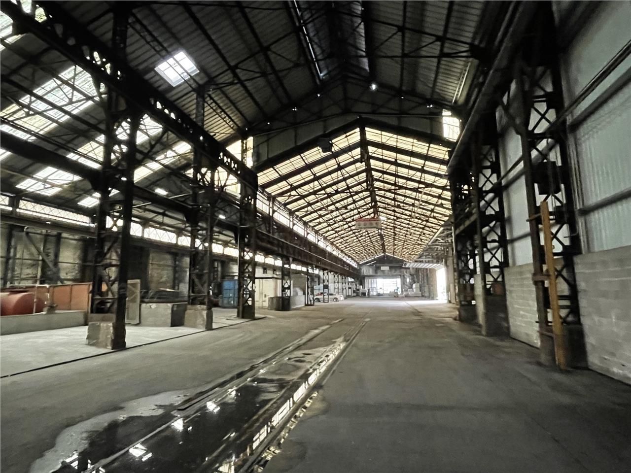 Entrepôt de stockage à Louer - 2.000 m2 divisible