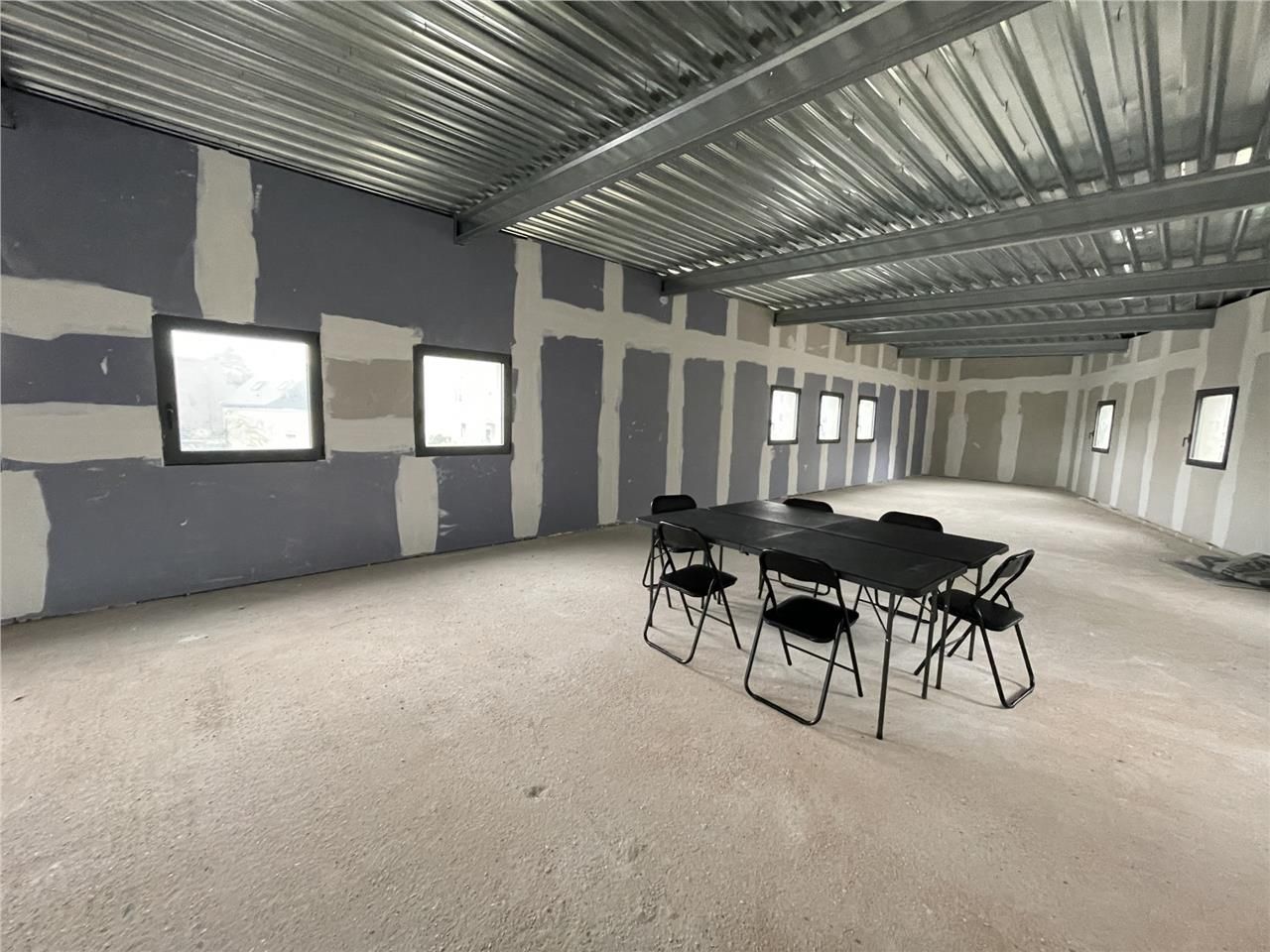 Plateau de bureaux neuf bénéficiant d'une belle v