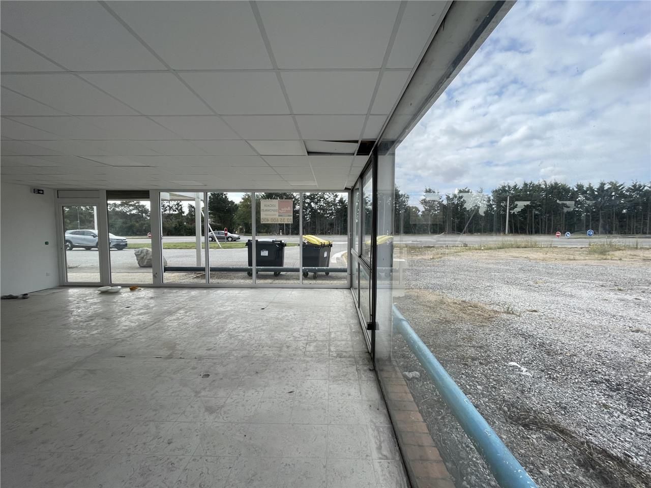 Vous recherchez un local à la location à Verneuil