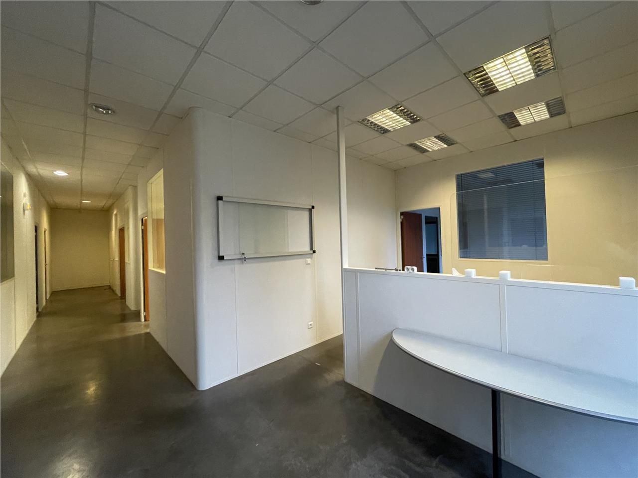 A louer - Ensemble mixte au sein d'un centre d'af