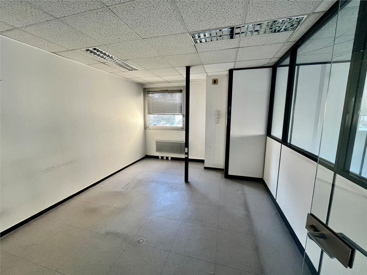 A PROXIMITE DU CENTRE ST SEVER, DES GRANDES ADMIN