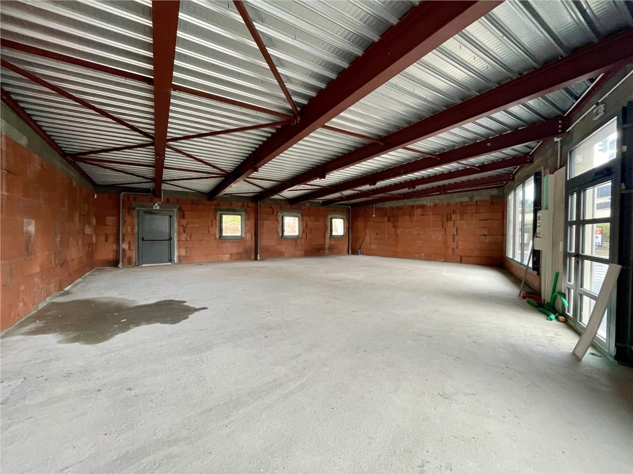 Local commercial neuf bénéficiant d'une belle vis