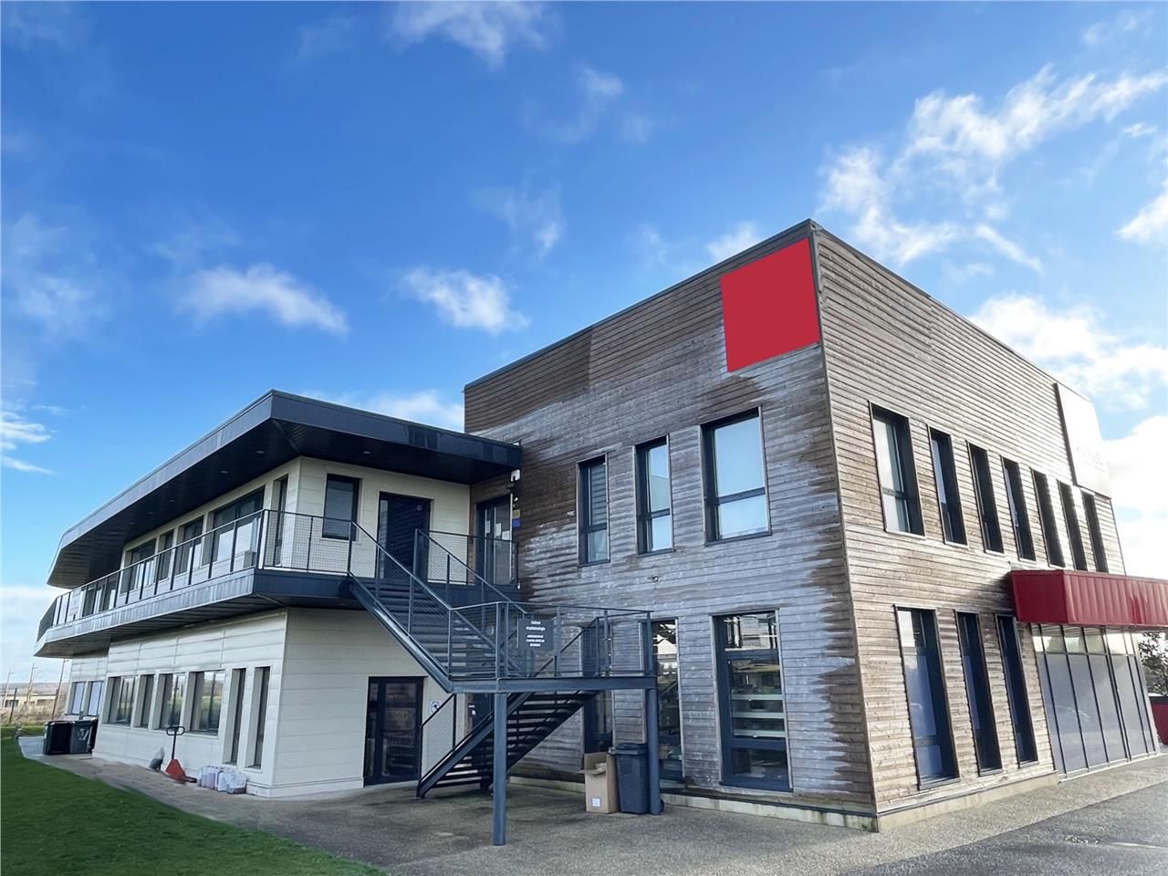 Plateaux de bureaux neufs, situés au coeur d'une 