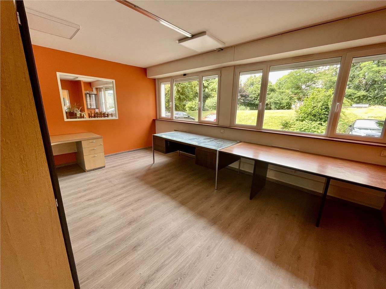 Bureaux de Plateau de bureaux divisible - 98 m2 -