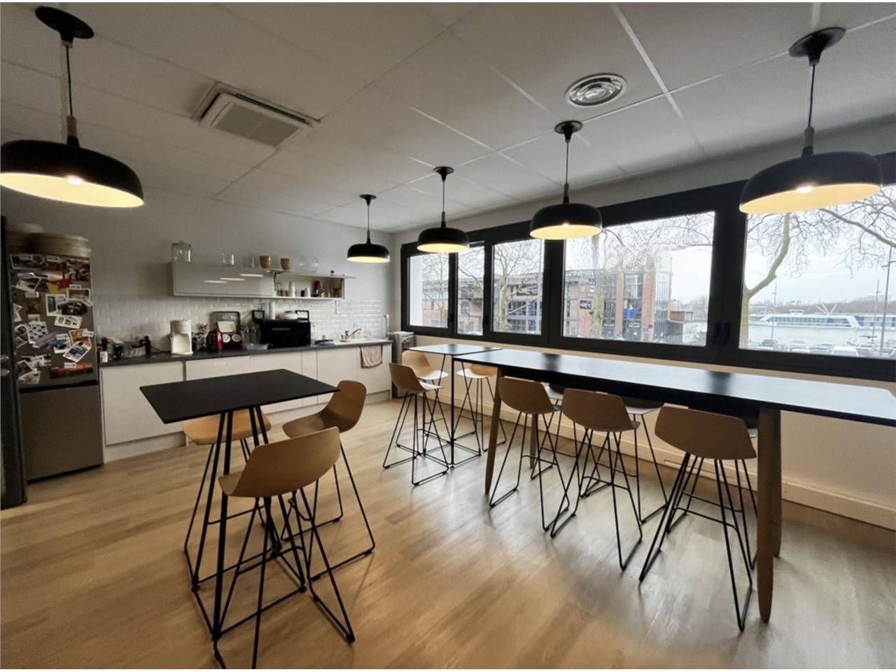 Bureaux d'exception à vendre à Rouen, quartier Lu