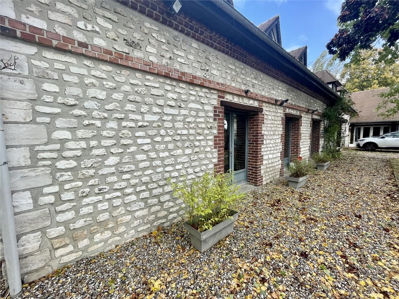 À louer à Hautot-sur-Seine, un plateau de bureaux